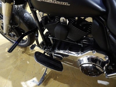2014 Harley-Davidson FLHX - Street Glide Base