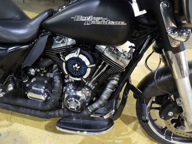 2014 Harley-Davidson FLHX - Street Glide Base