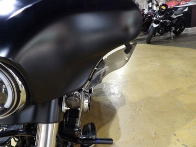 2014 Harley-Davidson FLHX - Street Glide Base