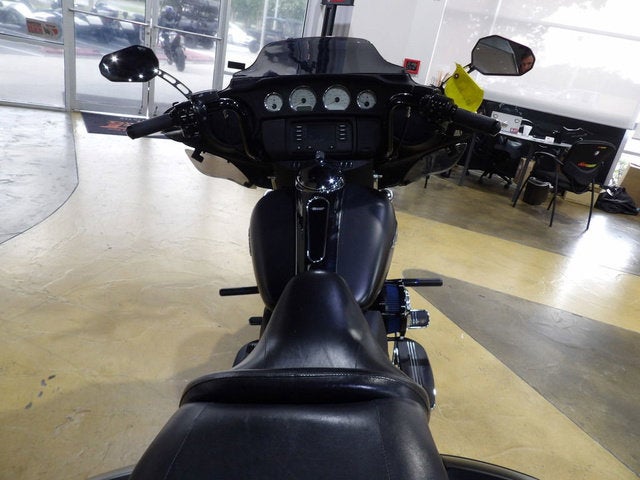 2014 Harley-Davidson FLHX - Street Glide Base