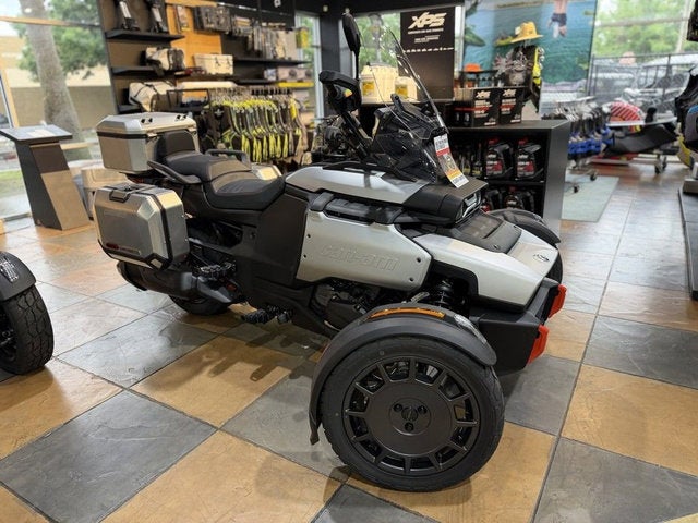 2025 Can-Am Canyon? XT