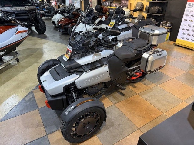 2025 Can-Am Canyon? XT