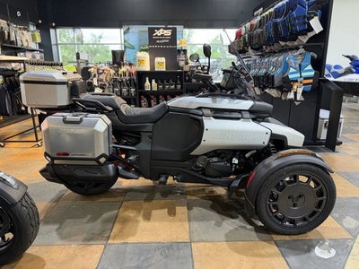 2025 Can-Am Canyon? XT
