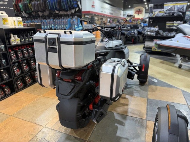 2025 Can-Am Canyon? XT