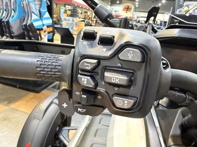 2025 Can-Am Canyon? XT