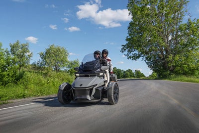 2027 Can-Am Spyder RT Sea-To-Sky Base