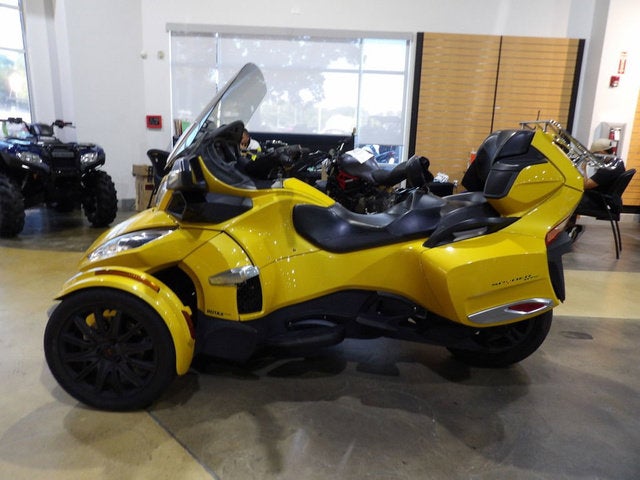 2015 Can-Am RD SPYDER RT S 1330 ACE SE6 CY 15 Base