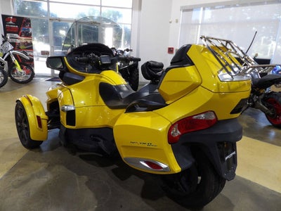 2015 Can-Am RD SPYDER RT S 1330 ACE SE6 CY 15 Base