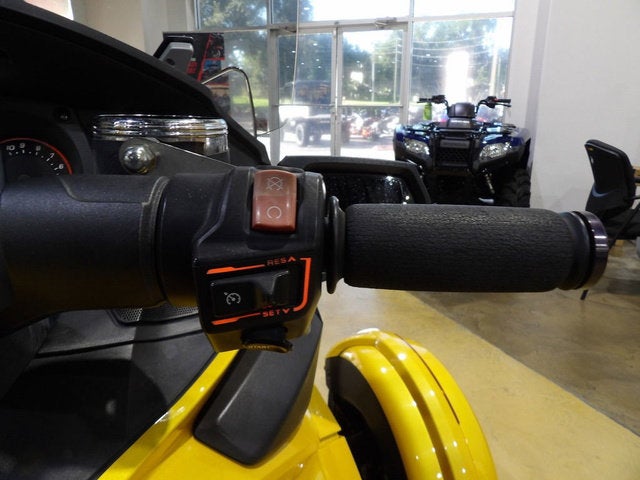 2015 Can-Am RD SPYDER RT S 1330 ACE SE6 CY 15 Base