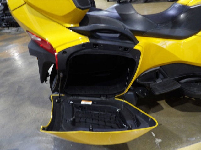 2015 Can-Am RD SPYDER RT S 1330 ACE SE6 CY 15 Base