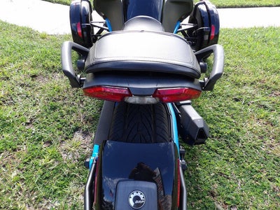 2022 Can-Am Spyder F3 RD S 1330 SE6 BK 22