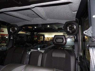 2026 Can-Am Defender MAX XT CAB HD11 With 10.25 in.display Base