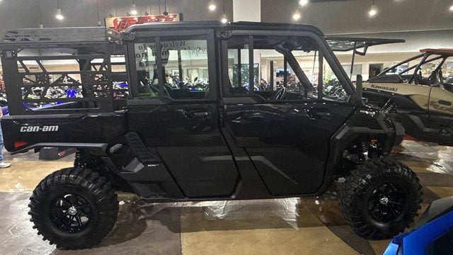 2026 Can-Am Defender MAX XT CAB HD11 With 10.25 in.display Base