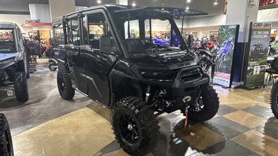 2026 Can-Am Defender MAX XT CAB HD11 With 10.25 in.display Base