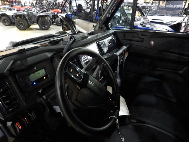 2026 Can-Am Defender MAX XT CAB HD11 With 10.25 in.display Base