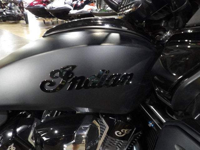 2023 Indian Pursuit Dark Horse with Premium Package Black Smok Base