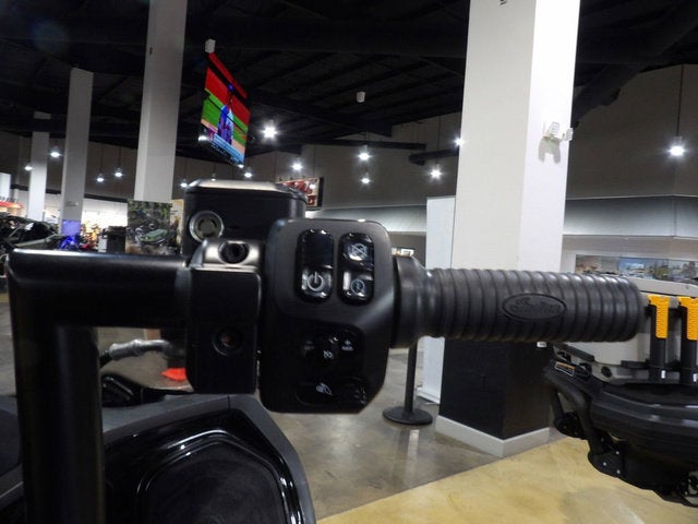 2023 Indian Pursuit Dark Horse with Premium Package Black Smok Base