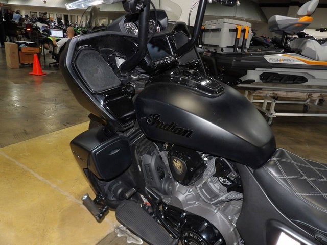 2023 Indian Pursuit Dark Horse with Premium Package Black Smok Base