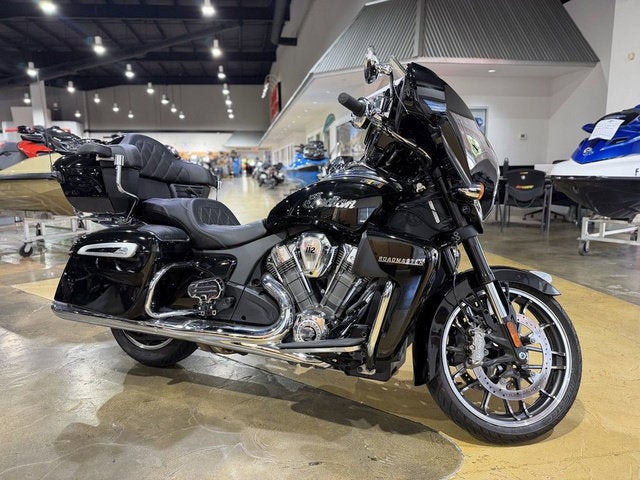 2025 Indian Roadmaster PowerPlus Limited 112 w/PowerBand Blac Base