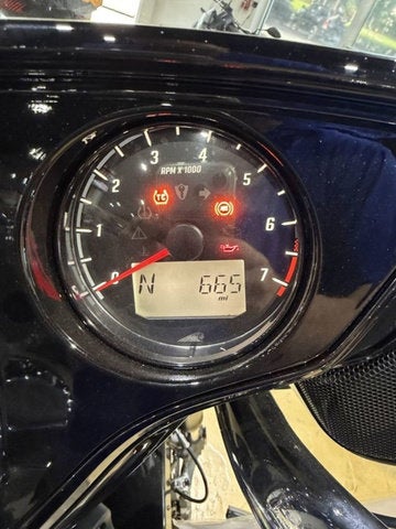 2025 Indian Roadmaster PowerPlus Limited 112 w/PowerBand Blac Base