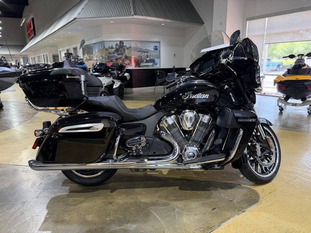 2025 Indian Roadmaster PowerPlus Limited 112 w/PowerBand Blac Base