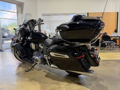 2025 Indian Roadmaster PowerPlus Limited 112 w/PowerBand Blac Base
