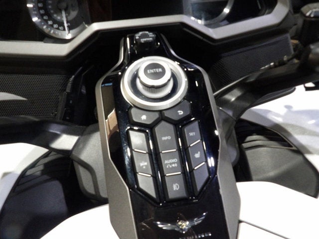 2020 Honda Gold Wing Tour Automatic DCT Pearl Glare White