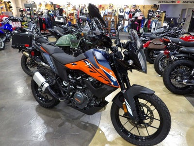 2022 KTM Adventure 390