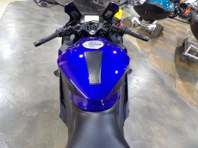 2024 Yamaha YZF R3 ABS