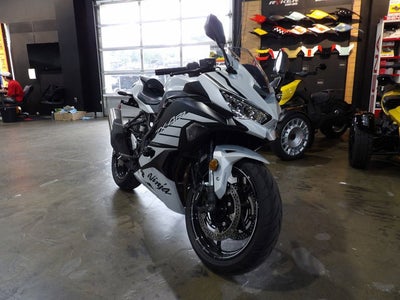 2025 Kawasaki NINJA ZX -4RR ABS Base