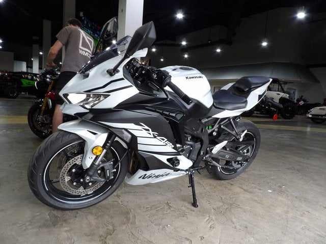 2025 Kawasaki NINJA ZX -4RR ABS Base