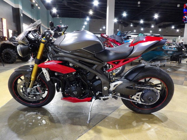 2017 Triumph Speed Triple R