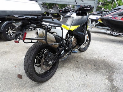 2023 Husqvarna Norden 901