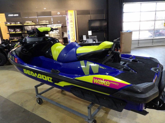 2020 Sea-Doo Wake Pro 230 IBR & Sound System Base