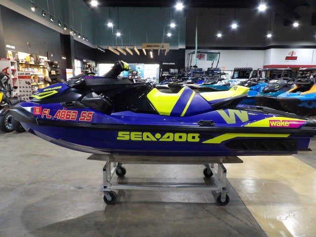 2020 Sea-Doo Wake Pro 230 IBR & Sound System Base