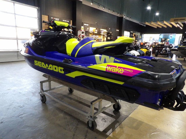 2020 Sea-Doo Wake Pro 230 IBR & Sound System Base