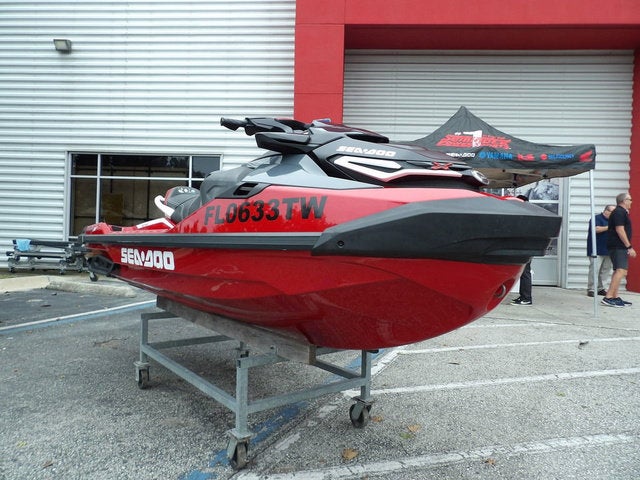 2024 Sea-Doo RXT -X 325 Fiery Red Premium Base