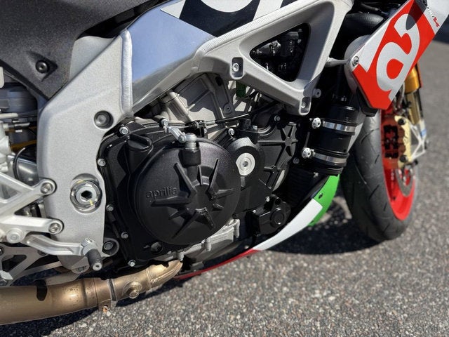 2016 Aprilia Tuono V4 1100 FACTORY