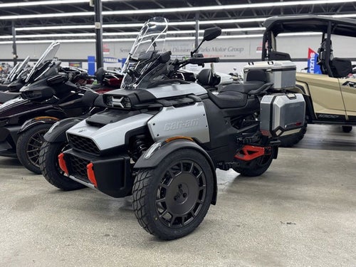 2025 Can-Am Canyon? XT