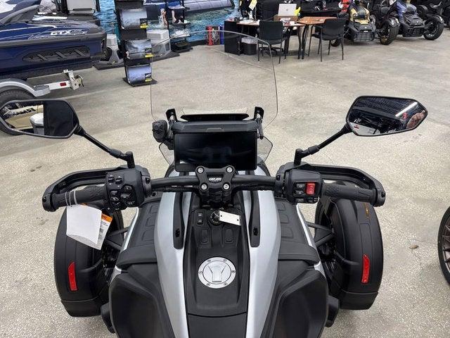 2025 Can-Am Canyon? XT