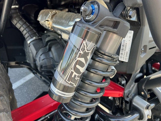 2024 Can-Am Maverick Sport X Rc 1000R Base