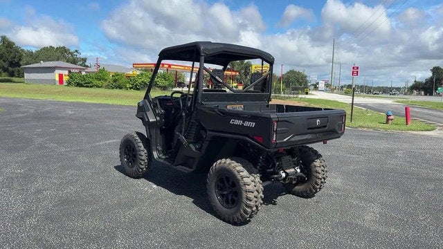2026 Can-Am Defender XT HD11 With 10.25 in.display Base