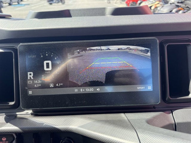 2026 Can-Am Defender XT HD11 With 10.25 in.display Base