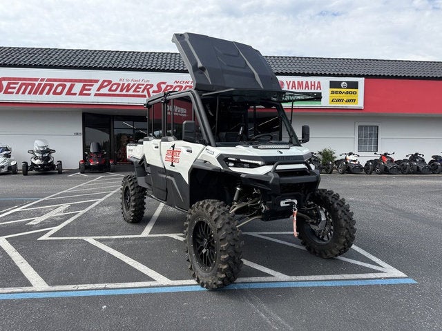 2026 Can-Am Defender MAX Limited HD11 Base