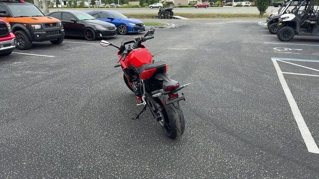 2026 Suzuki GSX-8R Base