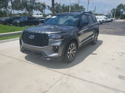 2025 Ford Explorer ST-Line
