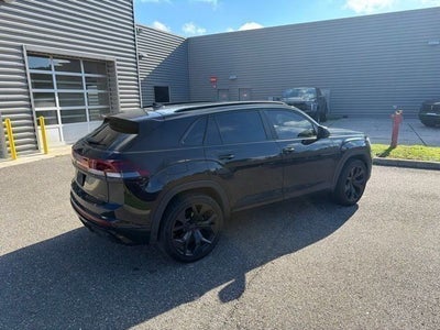 2024 Volkswagen Atlas Cross Sport 2.0T SEL R-Line