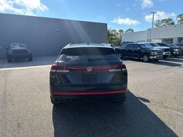 2024 Volkswagen Atlas Cross Sport 2.0T SEL R-Line