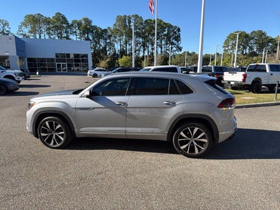 2026 Volkswagen Atlas Cross Sport SEL Premium R-Line