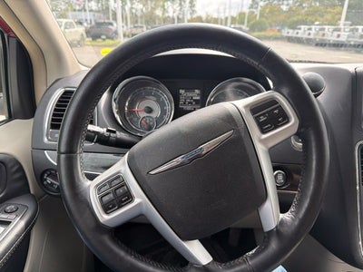2015 Chrysler Town & Country Touring-L